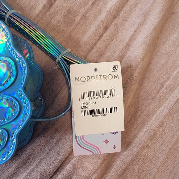 Nordstrom Holographic Shell Kids Bag - Picture 4 of 4